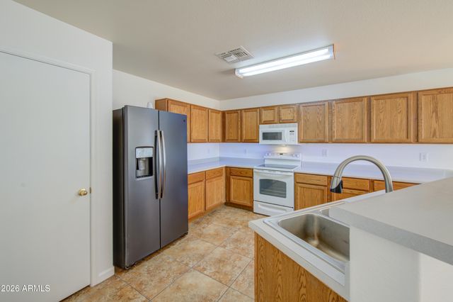 1900 W 19TH Avenue, Apache Junction, AZ 85120