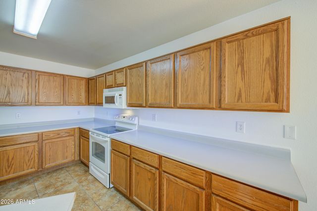 1900 W 19TH Avenue, Apache Junction, AZ 85120