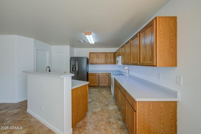 1900 W 19TH Avenue, Apache Junction, AZ 85120