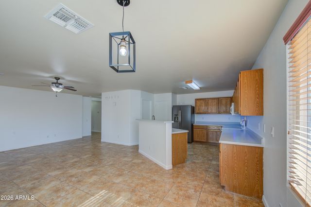 1900 W 19TH Avenue, Apache Junction, AZ 85120