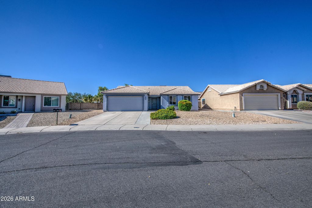1900 W 19TH Avenue, Apache Junction, AZ 85120 — photo 4