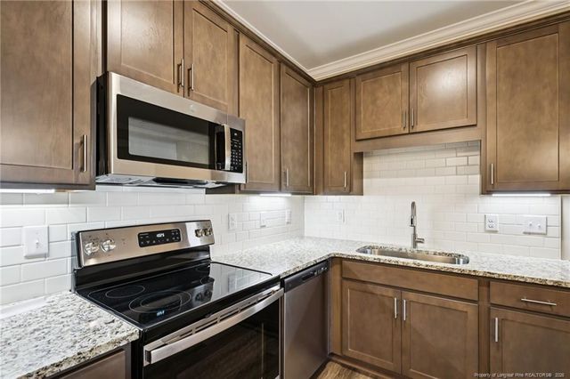 240 Gallery Drive 301, Spring Lake, NC 28390