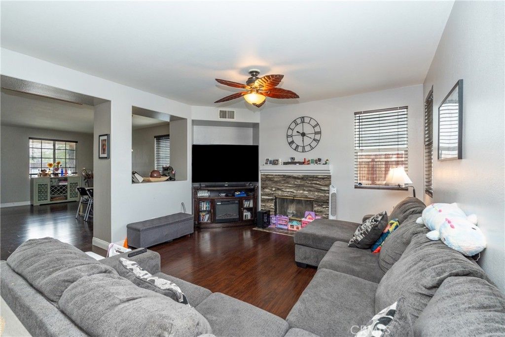 Image 12 of property listing at 13248 Aspen, Victorville, CA 92392