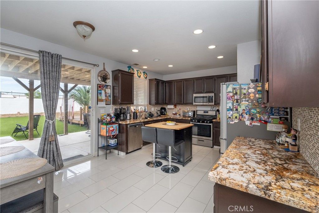 Image 13 of property listing at 13248 Aspen, Victorville, CA 92392