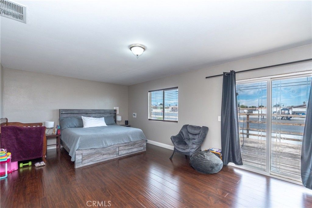 Image 32 of property listing at 13248 Aspen, Victorville, CA 92392