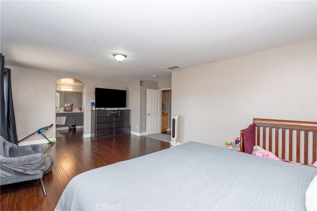 Image 33 of property listing at 13248 Aspen, Victorville, CA 92392