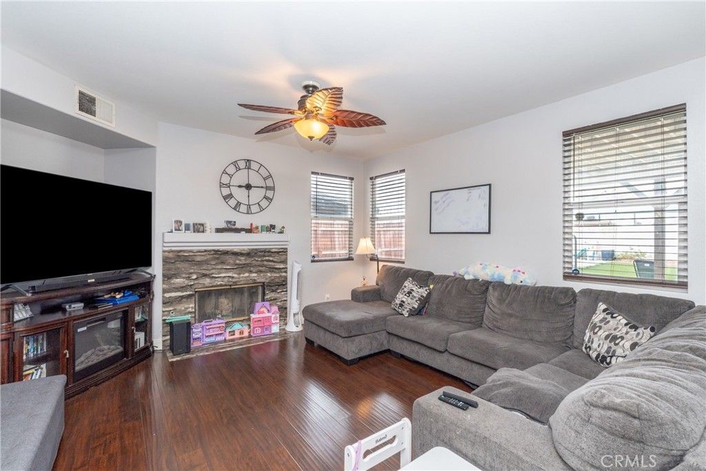 Image 6 of property listing at 13248 Aspen, Victorville, CA 92392