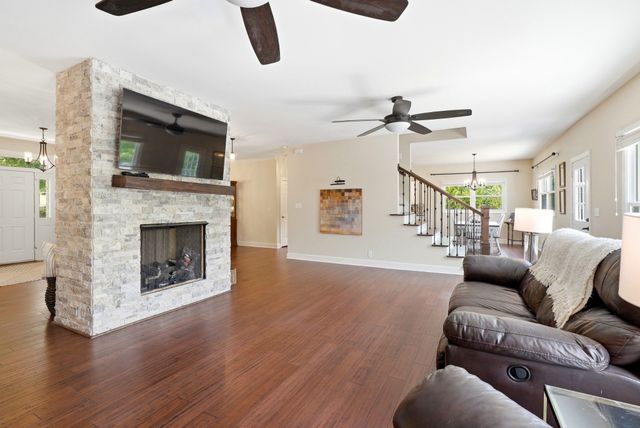 1308 Teddys Pl, Mount Juliet, TN 37122