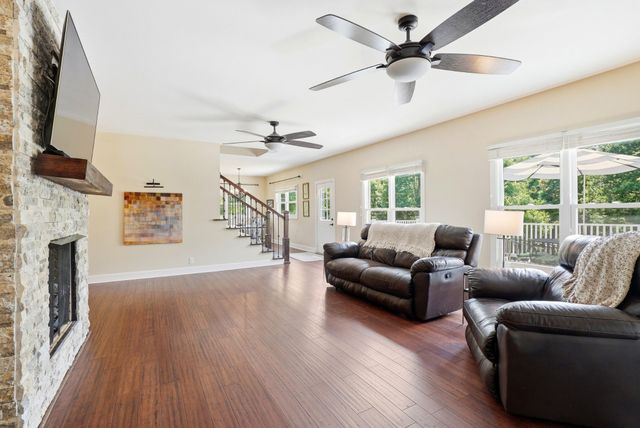 1308 Teddys Pl, Mount Juliet, TN 37122