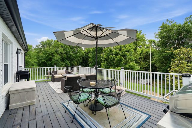 1308 Teddys Pl, Mount Juliet, TN 37122