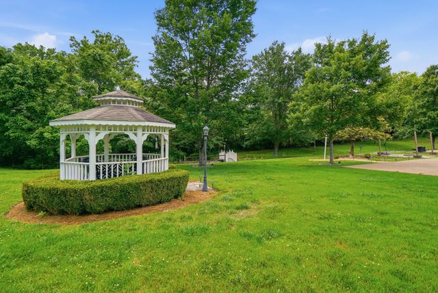 1308 Teddys Pl, Mount Juliet, TN 37122