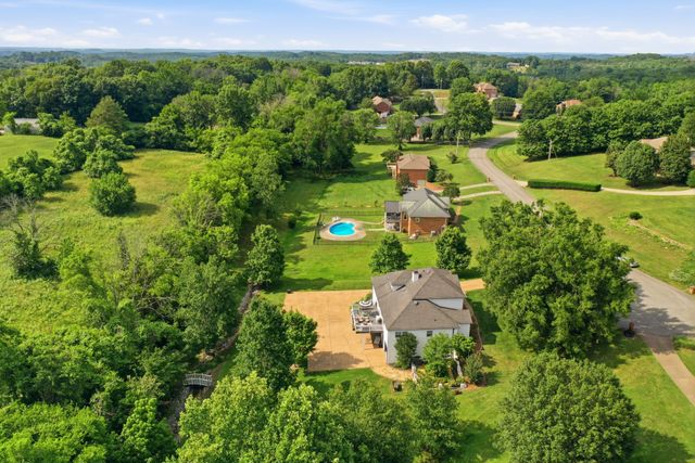 1308 Teddys Pl, Mount Juliet, TN 37122