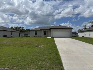 611 Greenbriar BLVD, Lehigh Acres, FL 33972