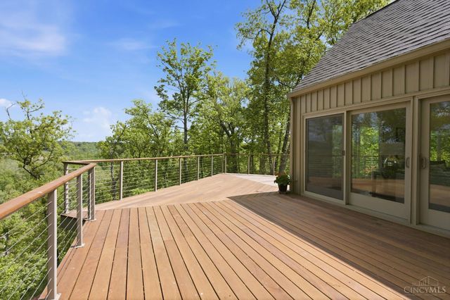 9546 Cunningham Road, Indian Hill, OH 45243