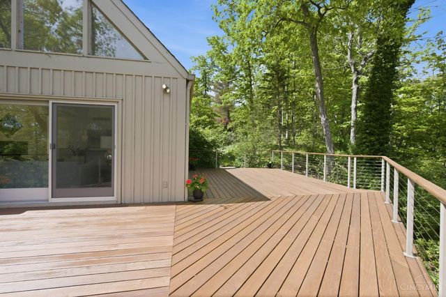 9546 Cunningham Road, Indian Hill, OH 45243