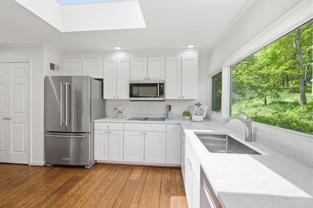 9546 Cunningham Road, Indian Hill, OH 45243