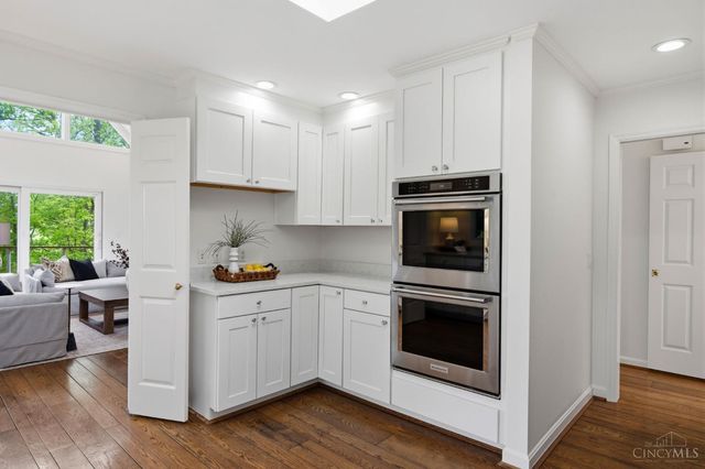 9546 Cunningham Road, Indian Hill, OH 45243