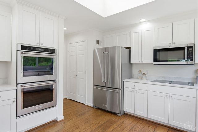 9546 Cunningham Road, Indian Hill, OH 45243