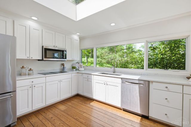 9546 Cunningham Road, Indian Hill, OH 45243