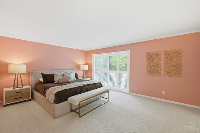 9546 Cunningham Road, Indian Hill, OH 45243