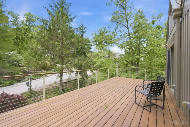 9546 Cunningham Road, Indian Hill, OH 45243