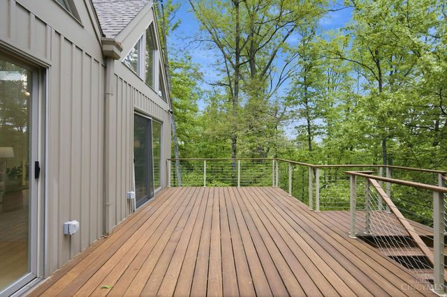 9546 Cunningham Road, Indian Hill, OH 45243