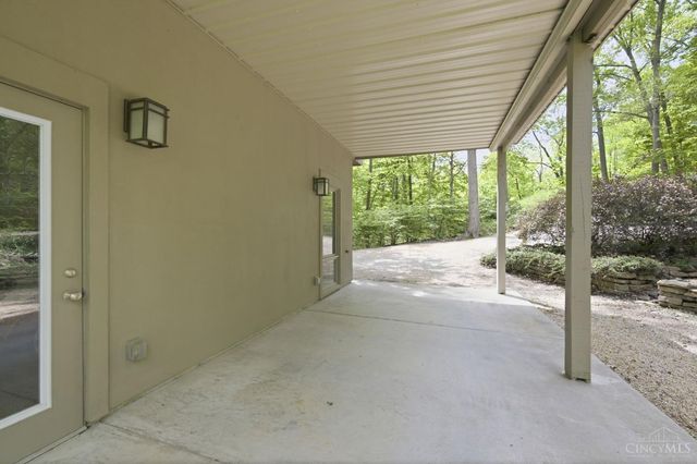 9546 Cunningham Road, Indian Hill, OH 45243