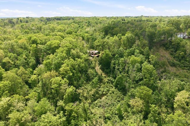 9546 Cunningham Road, Indian Hill, OH 45243
