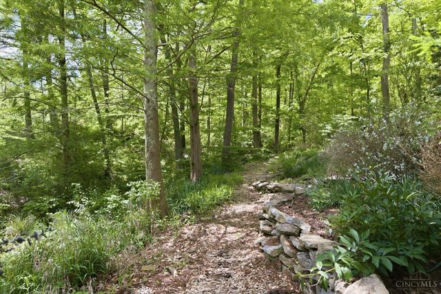9546 Cunningham Road, Indian Hill, OH 45243