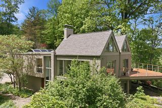 9546 Cunningham Road, Indian Hill, OH 45243