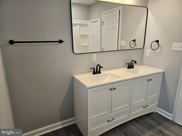 1920 MAYLINN DR, Chambersburg, PA 17202