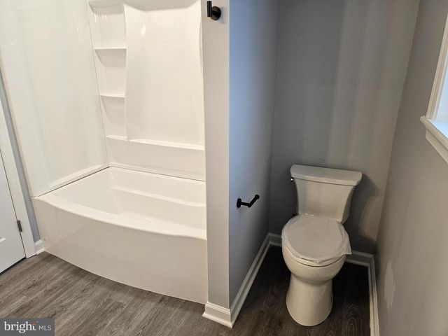 1920 MAYLINN DR, Chambersburg, PA 17202