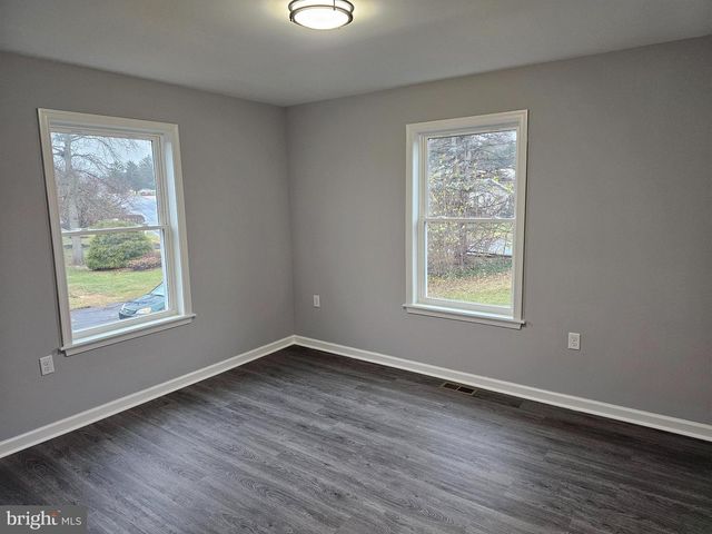 1920 MAYLINN DR, Chambersburg, PA 17202