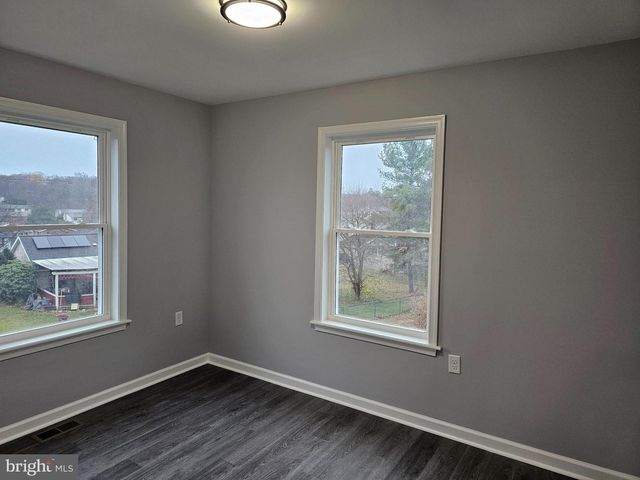 1920 MAYLINN DR, Chambersburg, PA 17202