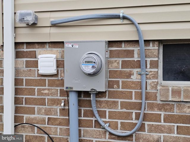 1920 MAYLINN DR, Chambersburg, PA 17202