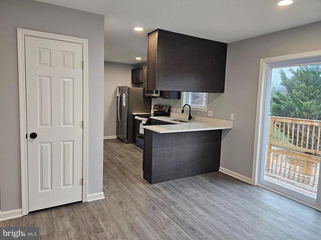 1920 MAYLINN DR, Chambersburg, PA 17202