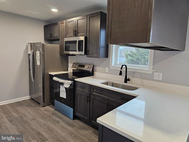 1920 MAYLINN DR, Chambersburg, PA 17202