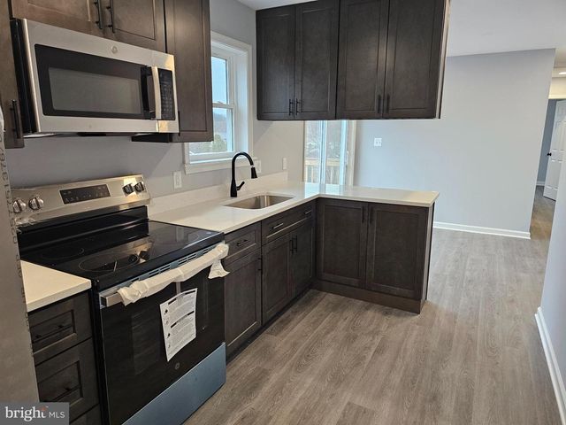 1920 MAYLINN DR, Chambersburg, PA 17202