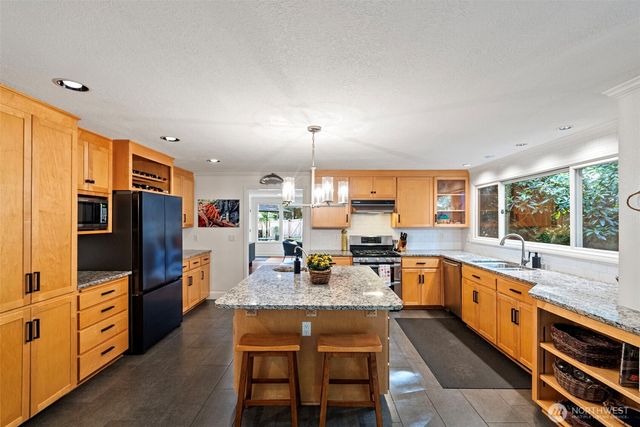 2410 55th Street Ct NW, Gig Harbor, WA 98335
