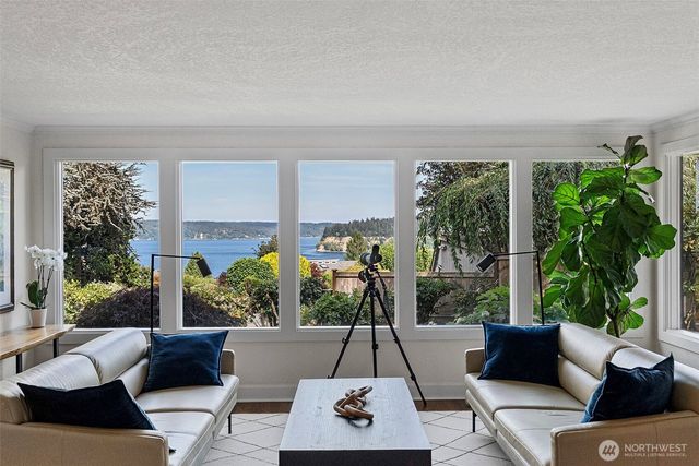 2410 55th Street Ct NW, Gig Harbor, WA 98335