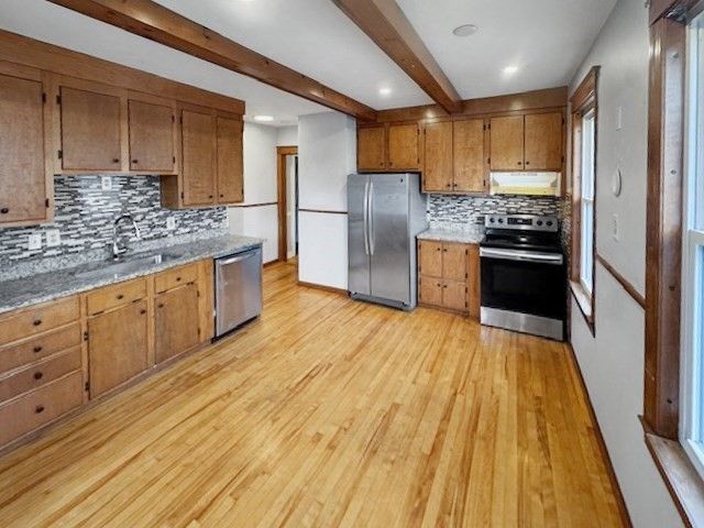 80 Delmont Ave, Worcester, MA 01604