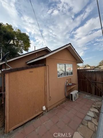 121 Roberts, Bakersfield, CA 93308