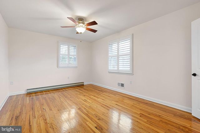 1207 WINDON DR, Wilmington, DE 19803