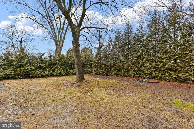 1207 WINDON DR, Wilmington, DE 19803