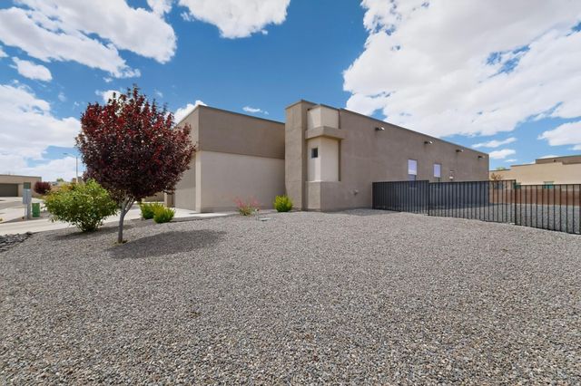 4356 Lauren Loop NE, Rio Rancho, NM 87124
