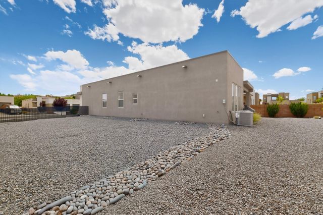 4356 Lauren Loop NE, Rio Rancho, NM 87124