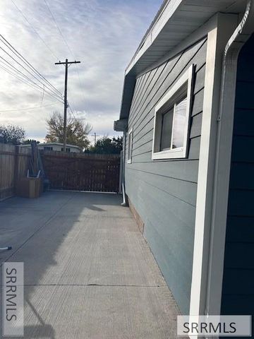 1875 Mckinzie Avenue, Idaho Falls, ID 83404