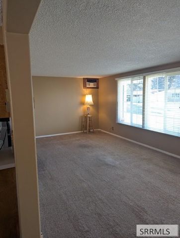 1875 Mckinzie Avenue, Idaho Falls, ID 83404