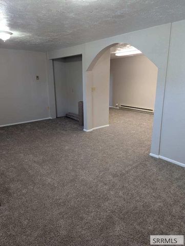 1875 Mckinzie Avenue, Idaho Falls, ID 83404