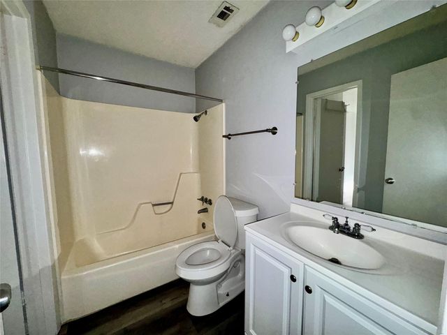 78 Westwood Drive W TH3, Trinity, TX 75862